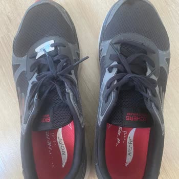Kısa Sürede Dikiş Sökülmesi Ve Yırtılma Yaşadığım Skechers Ayakkabının Ayıplı Olduğu