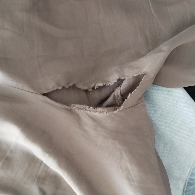 Patlayan Dikişli Pantolon İçin İade Talebi