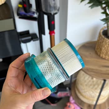 Dyson V16 Süpürge Tozları Başlığın Arkasında Biriktiriyor Ve Servis Sorunu Tespit Edemedi