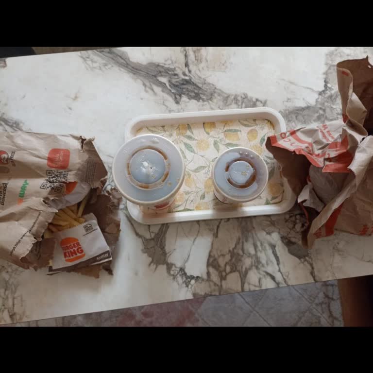 Kapağı Açık İçkiler Nedeniyle Burger King Siparişim Sulu Ve Boşa Gitti