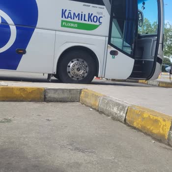Şoför Psikoteknik Süresi Dolduğu İçin Otobüs Hareket Etmedi Ve Yolcular Mağdur Oldu