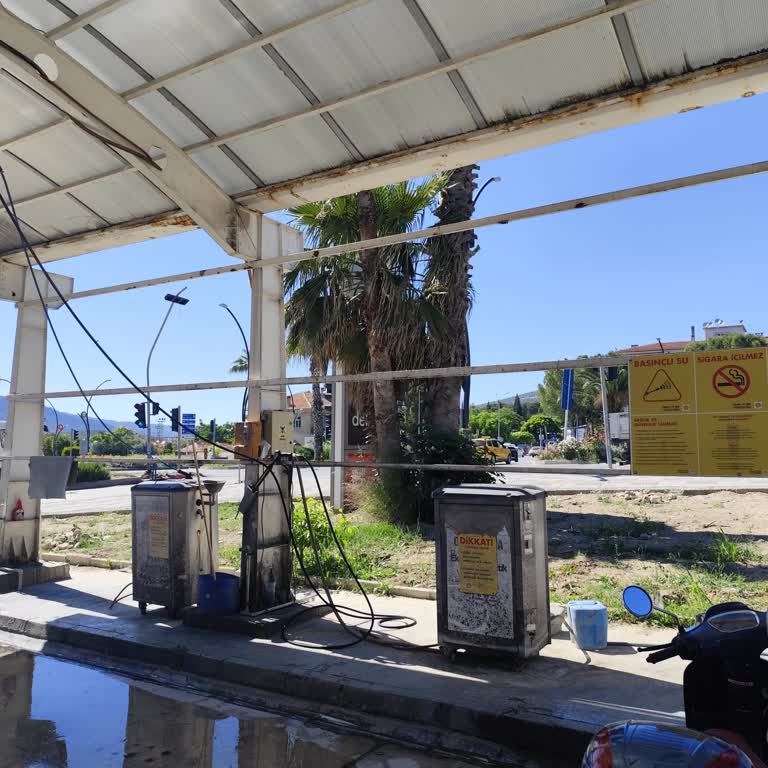 Shell Yatağan’da Çalışanın Müşteriye Kendisi Yıkama Zorlaması Ve Bilgilendirme Eksikliği