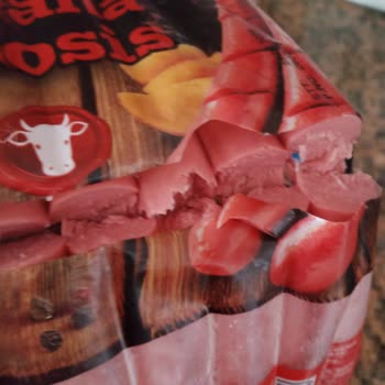 Aytaç Sosisinde Plastik Parça Tespit Edildi