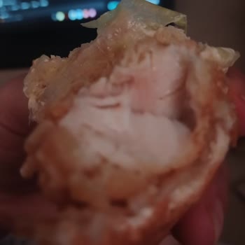 Popeyes Siparişinde Pişmemiş Tavuk ve İade Reddi