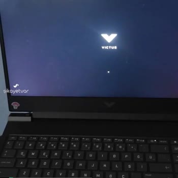 HP Victus Ekran Sorunu