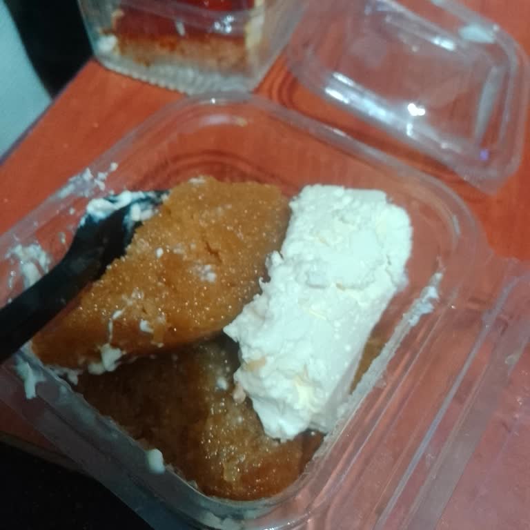 Köfteci Yusuf Bağlar’da Kaşarsız Tost Ve Bozuk Ekmek Kadayıfı İçin İade Talebi