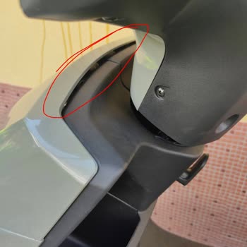 Motorun Plastik Parçaları Yanlış Monte Edildi Ve Yetkili Serviste Kaba Davranış