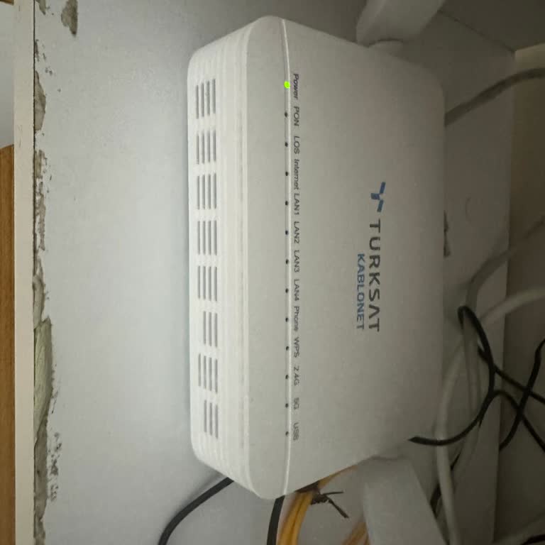 Sürekli İnternet Kopması Ve Çözülmeyen Arıza Sebebiyle Fatura İadesi Talebi