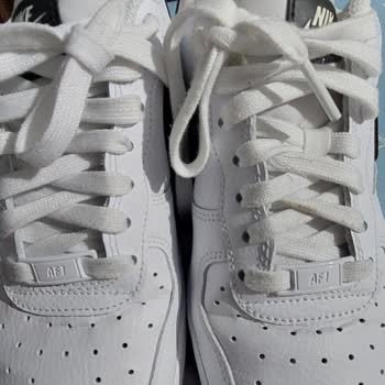 Nike Air Force 1 Modelinde Çatlama Sorunu Ve Sneaks Up Mağazasının İade Reddi