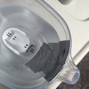 Brita Aluna Sürahisinin İç Haznesi Kendi Kendine Çatladı Ve Ücretsiz Yedek İstiyor