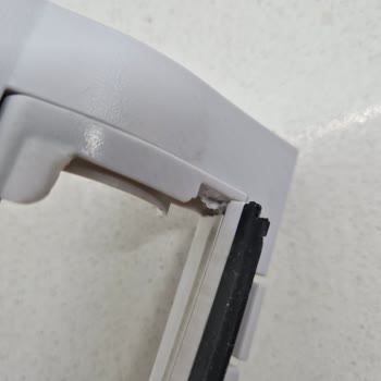 Roborock Q8 Max Pro Alt Fırça Kapağı Kırıldı, Garanti Kapsamında Ücretsiz Değişim Talebi