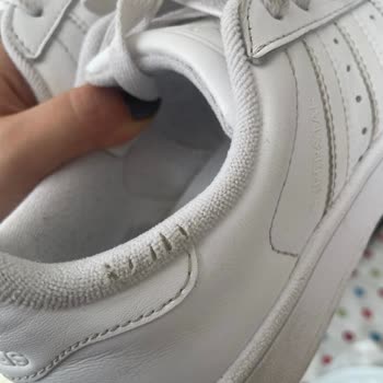 Adidas Superstar Ayakkabısının Kısa Sürede Bozulması, Değişim Talebi
