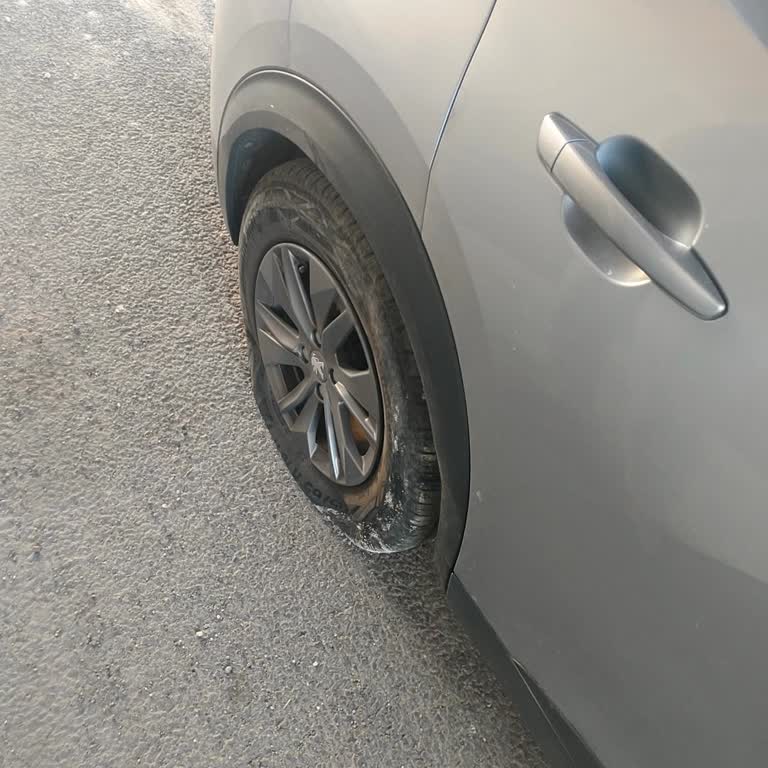 Greenmotion Car Rental Kiralık Araçta Patlayan Lastik Ve Yanıltıcı Yardım