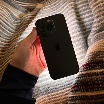 Yenilenmiş Akıllı Telefon İçin Kalitesiz Garanti Tamiri Ve Satış Sonrası Destek Eksikliği