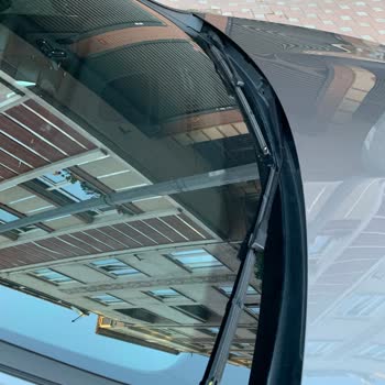 Mercedes A200 Ön Cam Altı Plastik Parçası Sürekli Açılıyor, Değişim Gerekiyor