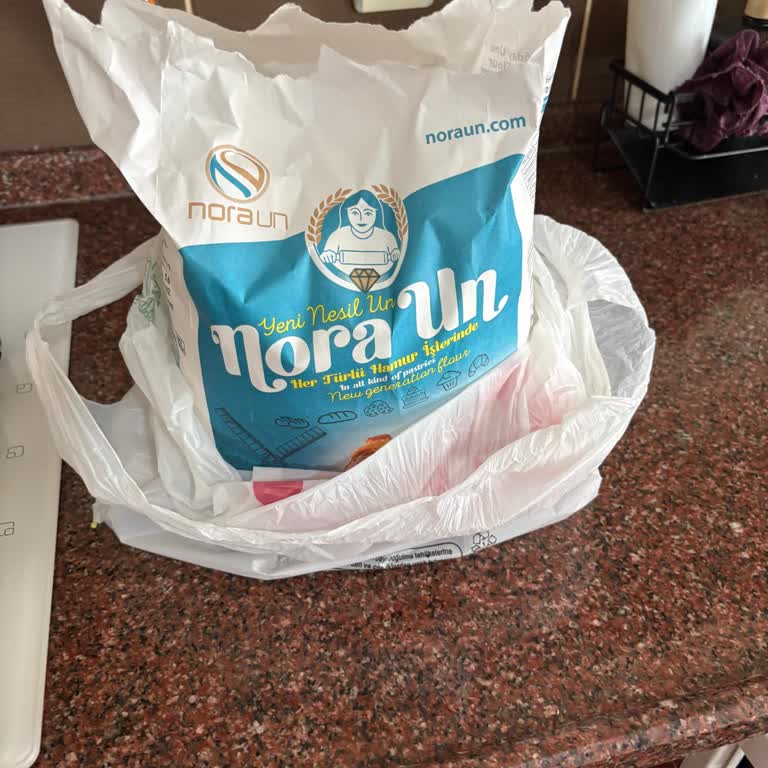 İzmir Buca BİM’deki Nora Ununun Kötü Kokusu Ve Kalite Sorunu