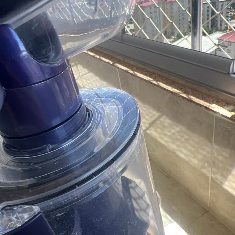 Dyson Garanti Süresi İçinde Reddedilen Yırtık Lastik Parça Değişimi!