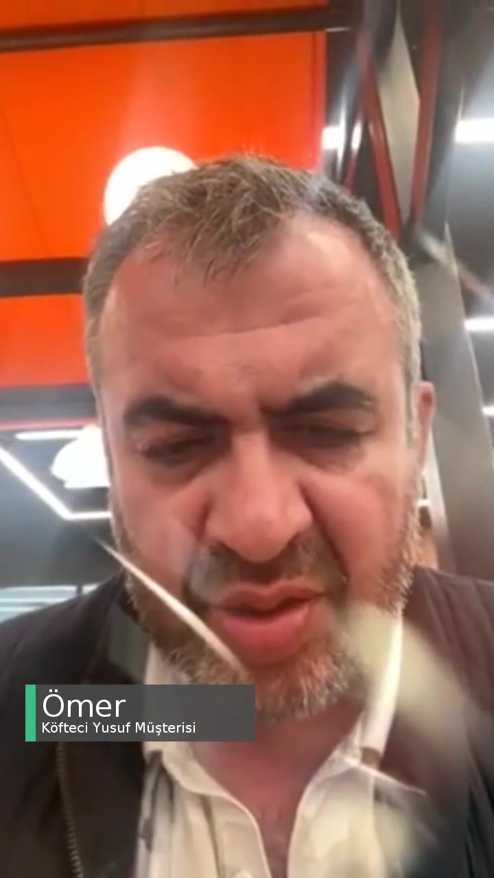 Köfteci Yusuf Kıl Çıktı Hamburgerden! videonun kapak resmi