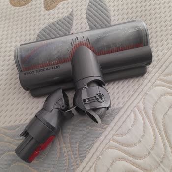 Dyson V15 Anti Tangle Başlığı Kırılıyor, Garanti Dışı Yardım Bekleniyor