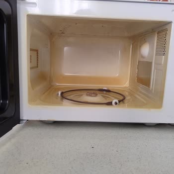 Simfer SK-4602 Mikrodalga Fırında Yangın Riski Ve Ücret İadesi Talebi