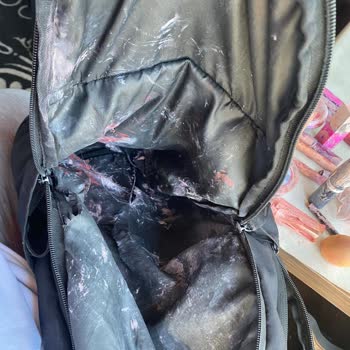 Ajet Havayolları Çantamı Hasara Uğrattı, Tazminat Reddedildi