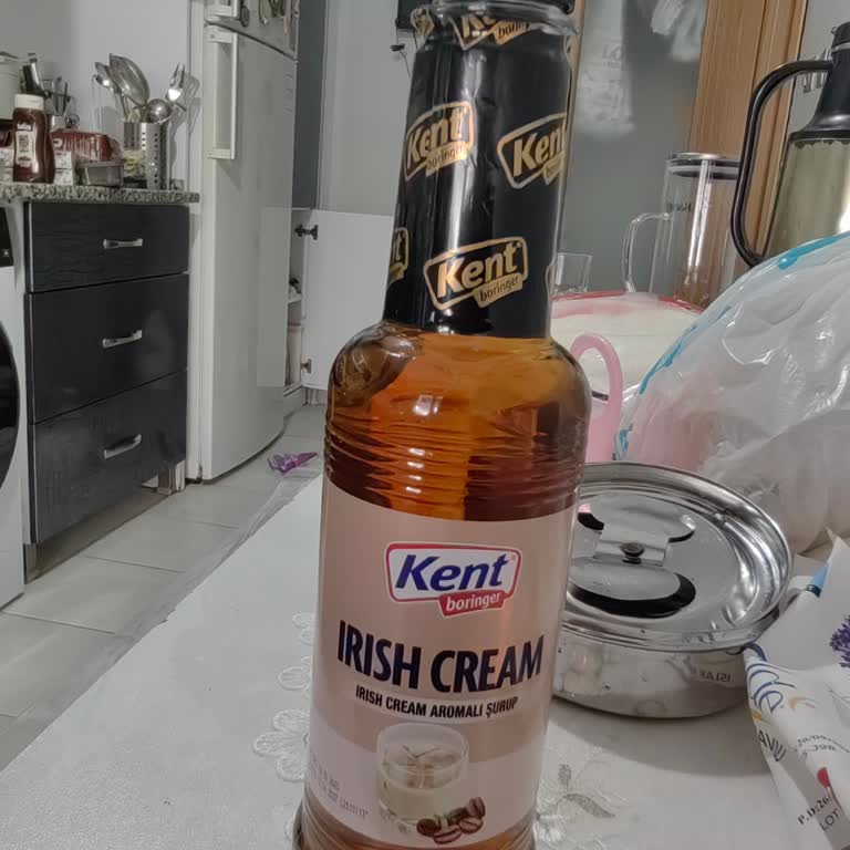 İrish Cream Şurubu Son Kullanma Tarihi 2025 Olmasına Rağmen Kötü Koku Yayarak Bozulmuş