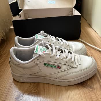 Reebok CL 85 Dikiş Açılması Kısa Sürede Üretim Hatası