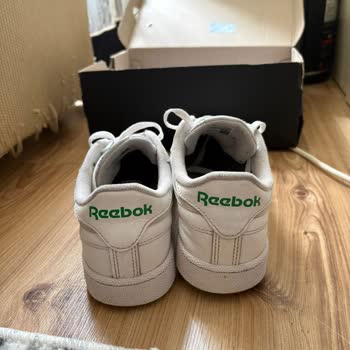 Reebok CL 85 Dikiş Açılması Kısa Sürede Üretim Hatası