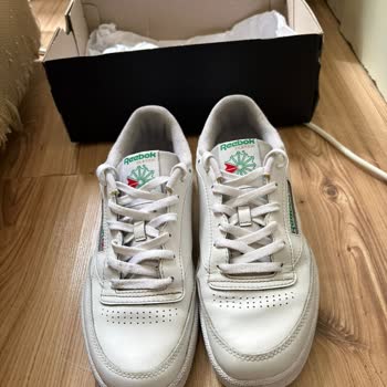 Reebok CL 85 Dikiş Açılması Kısa Sürede Üretim Hatası