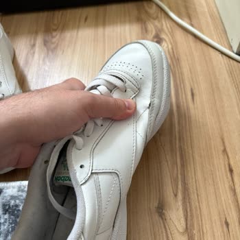 Reebok CL 85 Dikiş Açılması Kısa Sürede Üretim Hatası