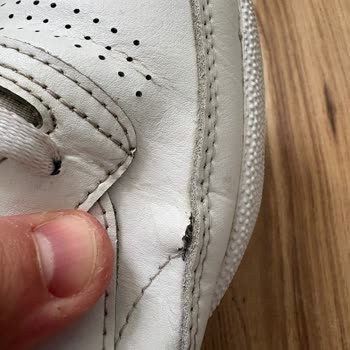 Reebok CL 85 Dikiş Açılması Kısa Sürede Üretim Hatası