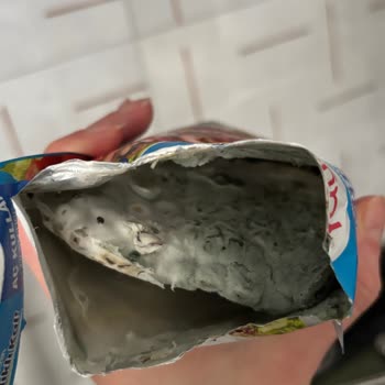 BİM’den Küflü Salata Topping Ürünü Sağlık Riski