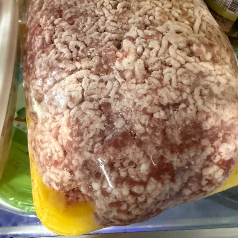 Carrefour’da Kurban Etleri Beyazlaştı Ve Kaba Kasap Hizmetiyle Karşılaştık