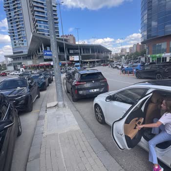 Panora AVM Otoparkında Belirsiz Ücret Talebi Ve Tabela Yokluğu