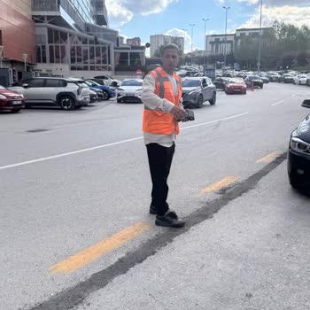 Panora AVM Otoparkında Belirsiz Ücret Talebi Ve Tabela Yokluğu