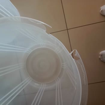 Dolmuş Erzak Kabının Tutma Yerinde Kırılma Ve İade Reddi