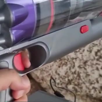 Dolap'tan Alınan Süpürge Çakma Çıktı!