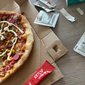 Migros Yemek Sbarro Siparişimde Eksik Pizza Ve Kalitesiz Ürünler