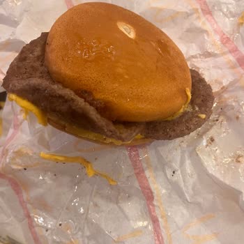 Bozüyük McDonald's Şubesinde Görsel Uyuşmazlığı Ve Özensiz Hazırlık
