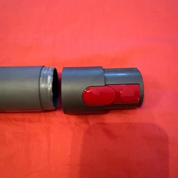Dyson Süpürge Hortumu Ayrıldı, Taahhüt Edilen Parça Gönderilmedi