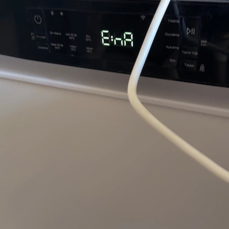 Kronik E10 Hatası Veren Buzdolabı Ve Çalışmayan Bulaşık Makinesi