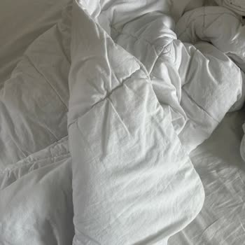 Andaç Otel'de Havasız Ve Kırık Kapı Kolları, Hijyen Sorunu Ve Kibar Olmayan Personel
