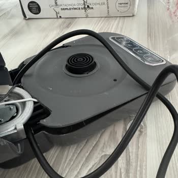 Arızalı Çay Makinesi Servisten Kırık Ve Çalışmaz Halde Döndü, Değişim Talebi