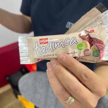 Tadım Hurmalı Bar İçinde Mini İpler Bulunması Güveni Zedeledi