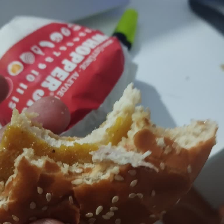 Kırılan Dişim Ve Kola Patlaması: Burger King Ve Getir'e Şikayet