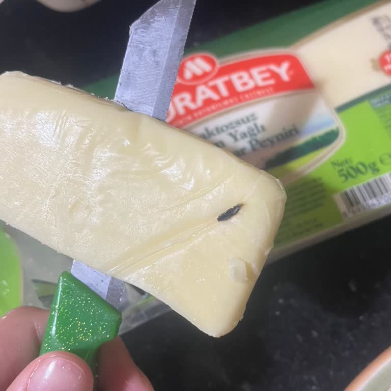 Muratbey Laktozsuz Kaşarda Siyah Yabancı Madde Tespiti