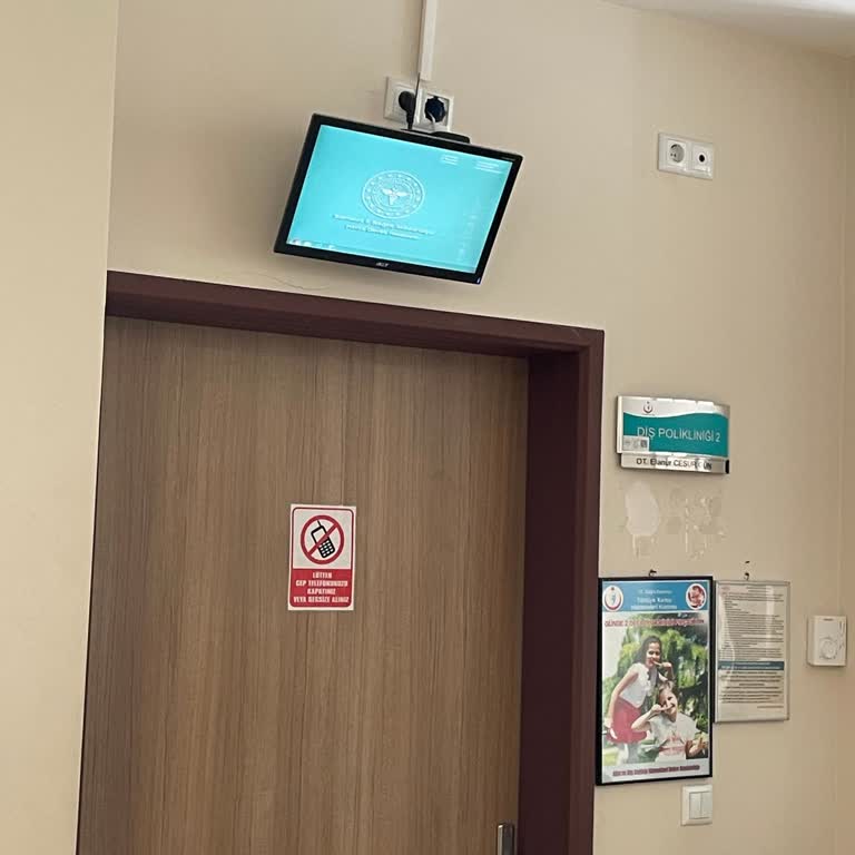 Randevu Saatine Rağmen 30 Dakika Bekletildim