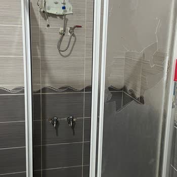 Fakir Swan Şofben Patlaması Banyo Hasarına Ve Can Güvenliğine Tehdit