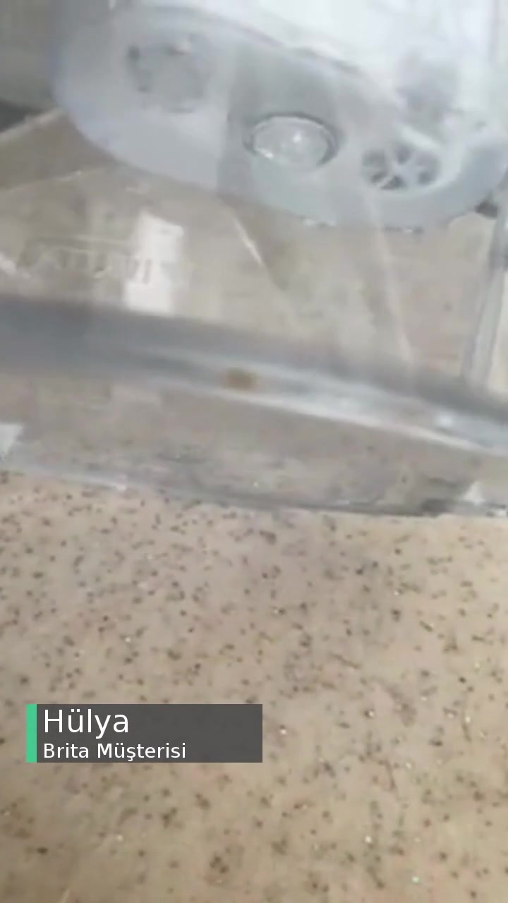 Brita Sürahide Yosunlanma Ve Kireç videonun kapak resmi