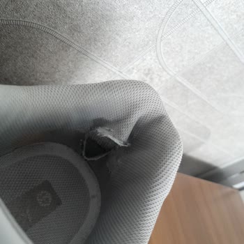 Garanti Kapsamındaki Ayakkabının İç Astarı 4 Ayda Yırtıldı Ve Değişim Reddi